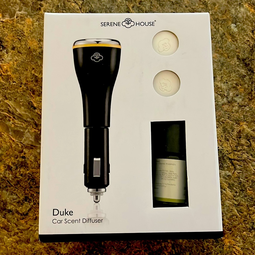 New in gift box Duke Car Diffuser by Serene House NWT